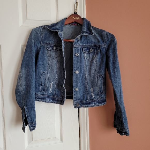 DISTRESSED Denim jacket (M) - Picture 4 of 5
